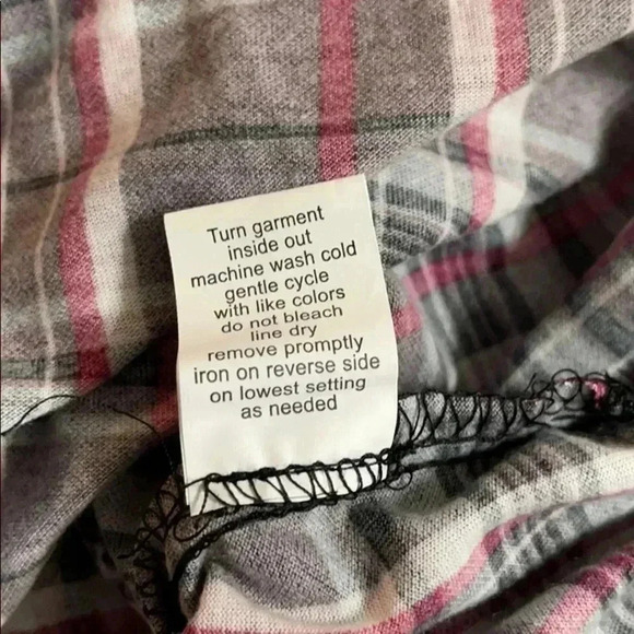 NY Collection V-Neck Plaid Shirt. - Picture 16 of 16